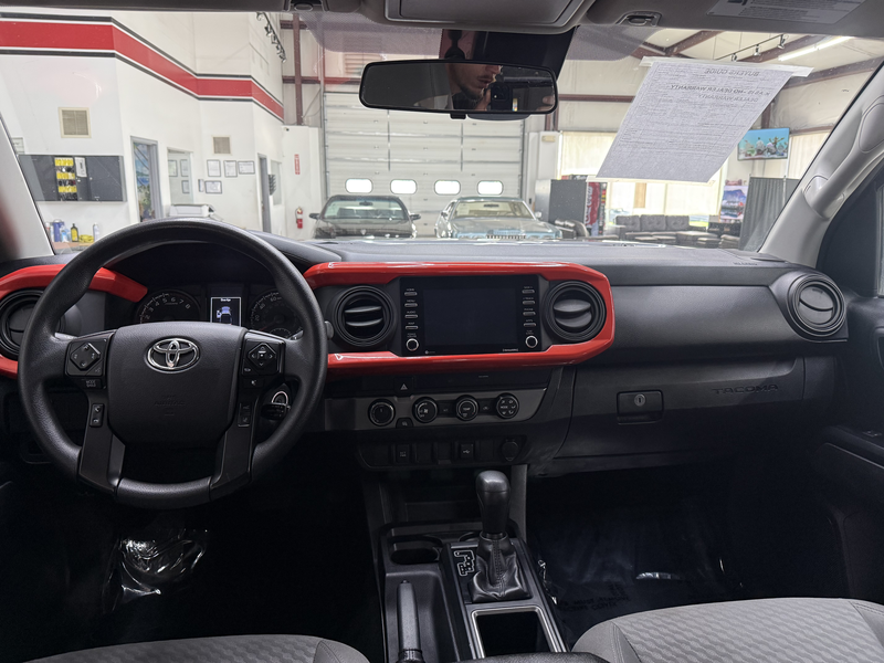 Vehicle image 27