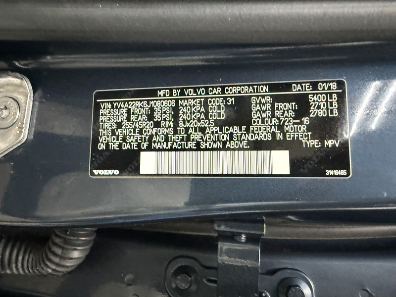 Vehicle image 32
