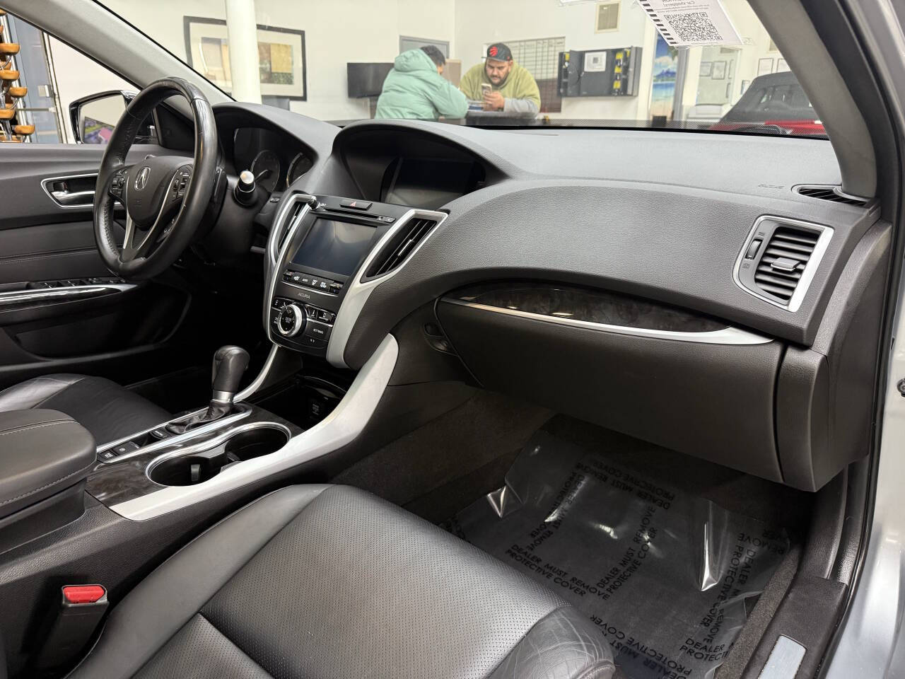 Vehicle image 18