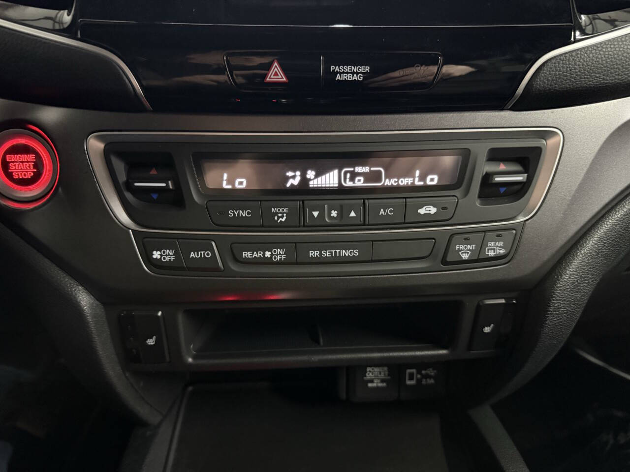 Vehicle image 28