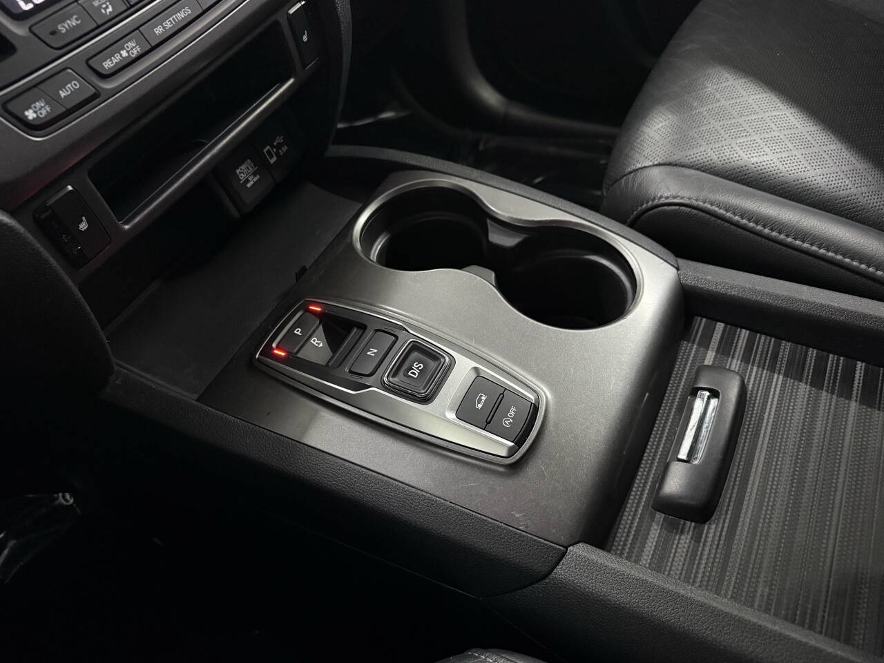 Vehicle image 30