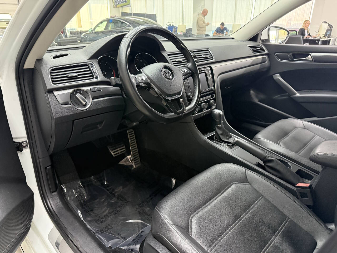 Vehicle image 18