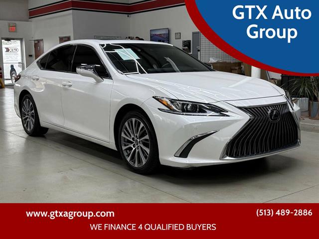 2019 LEXUS ES