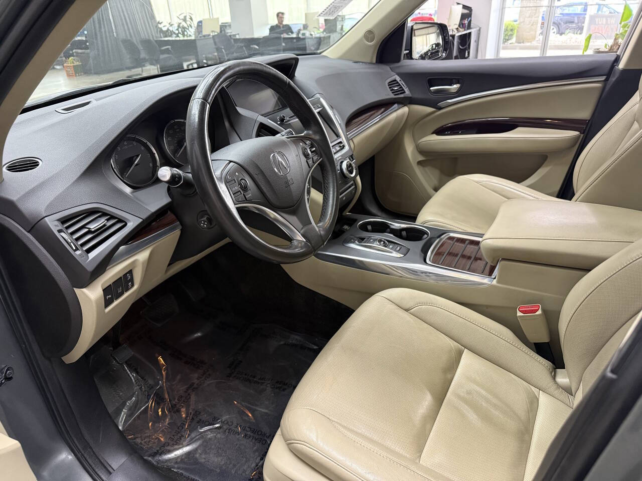 Vehicle image 17