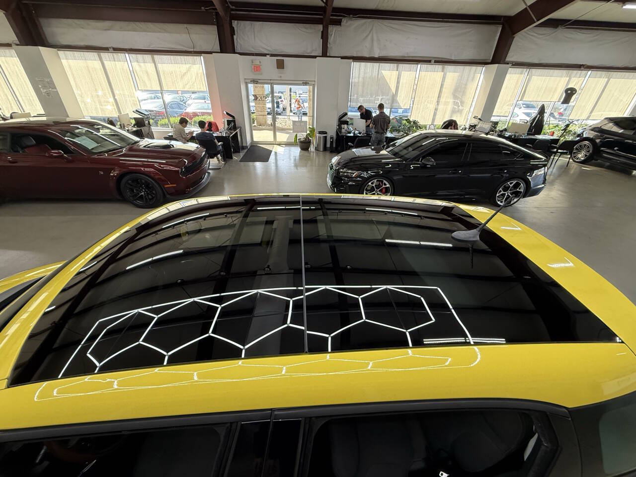 Vehicle image 35