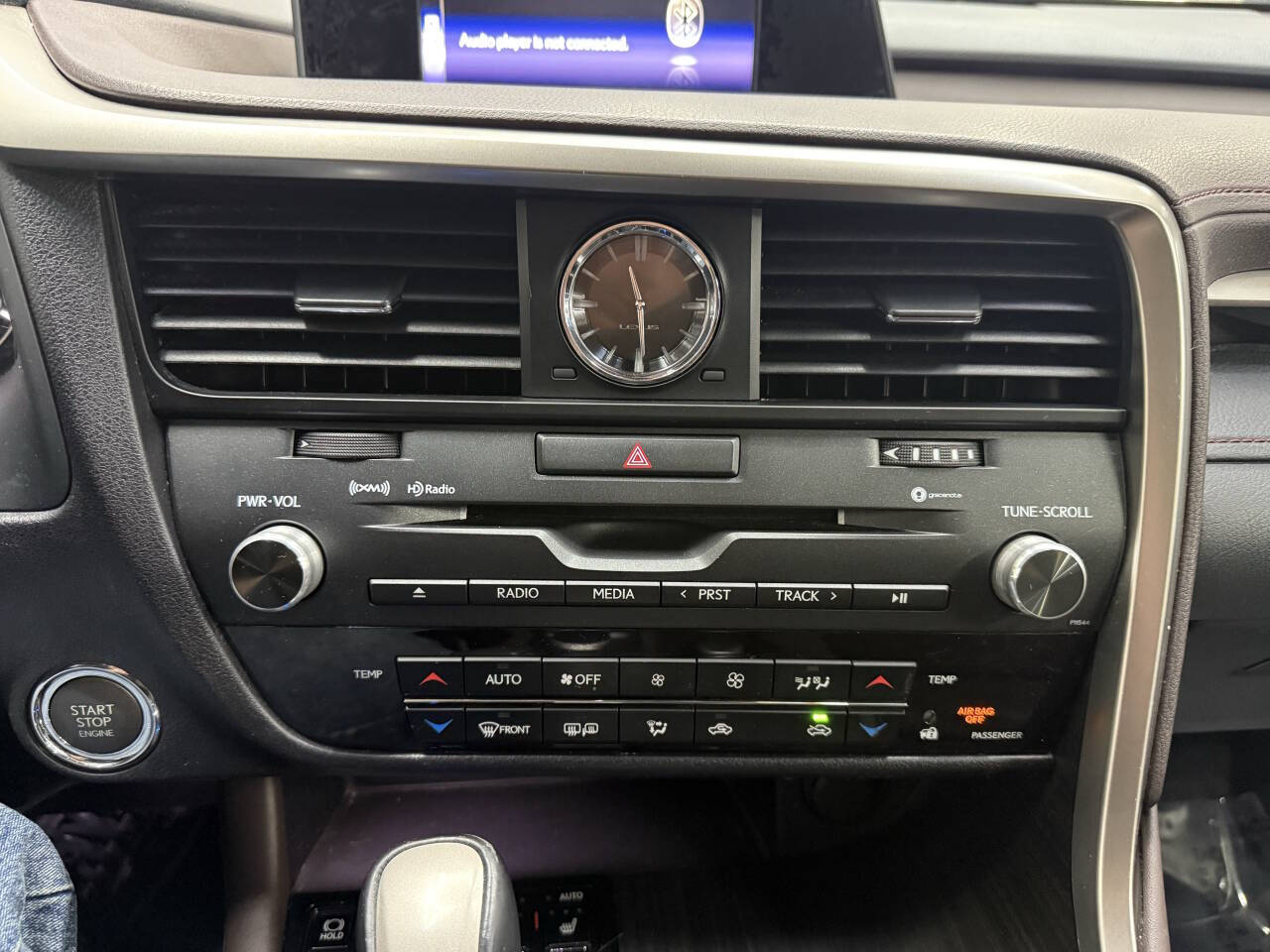 Vehicle image 28