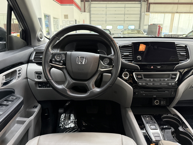 Vehicle image 21