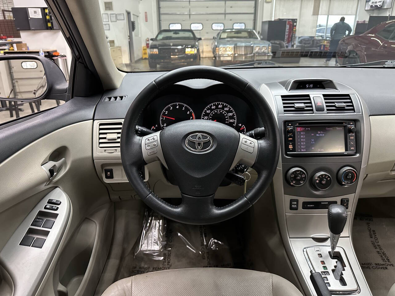 Vehicle image 18