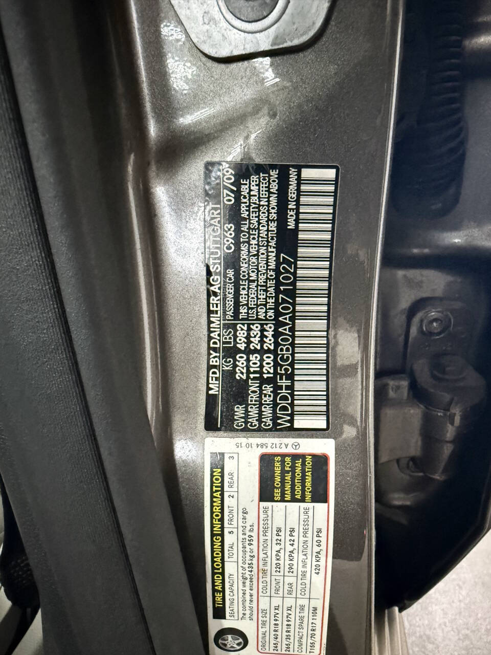 Vehicle image 32