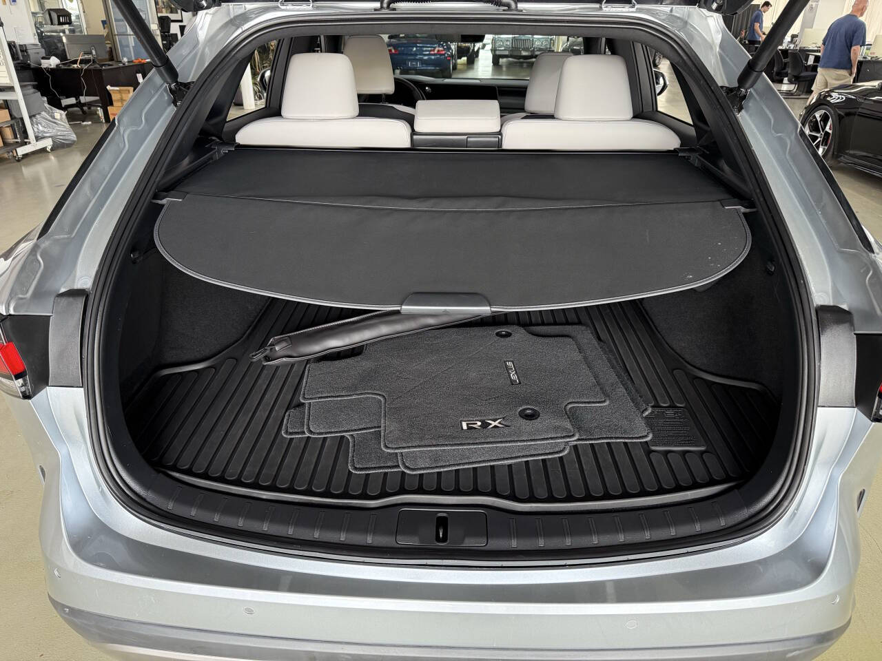 Vehicle image 8