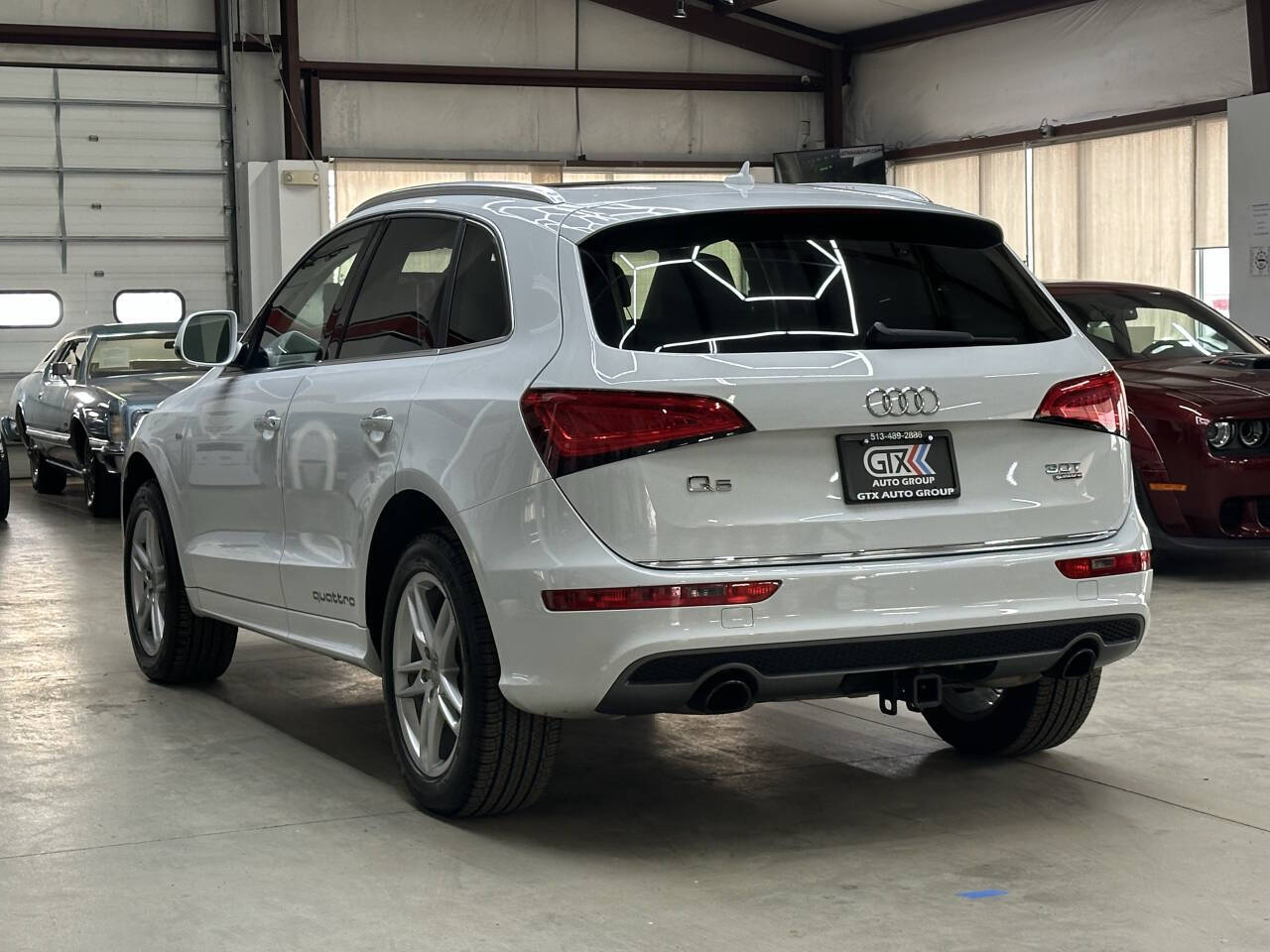 Vehicle image 3