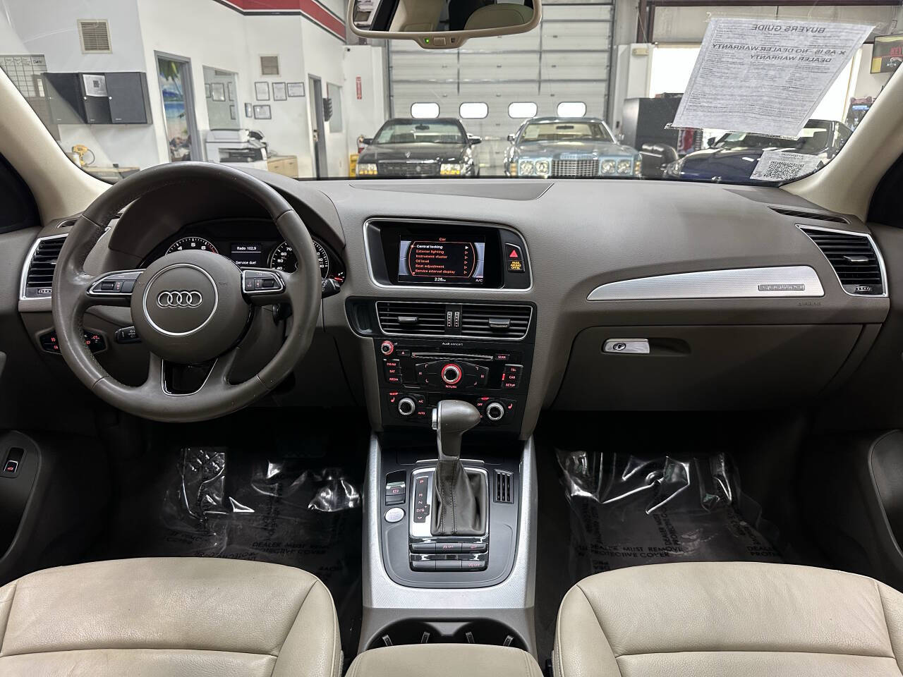 Vehicle image 17