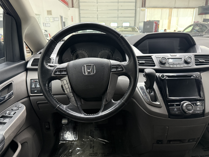 Vehicle image 18
