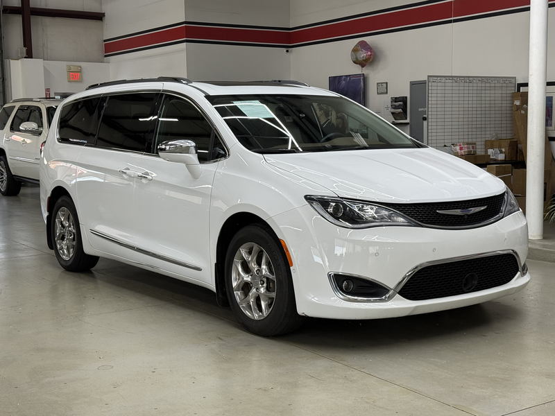 Vehicle image 0