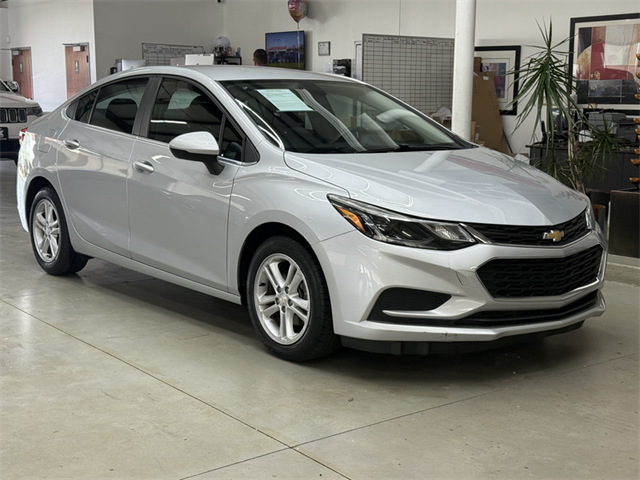 2017 CHEVROLET CRUZE