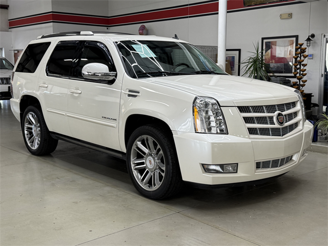 2014 CADILLAC ESCALADE