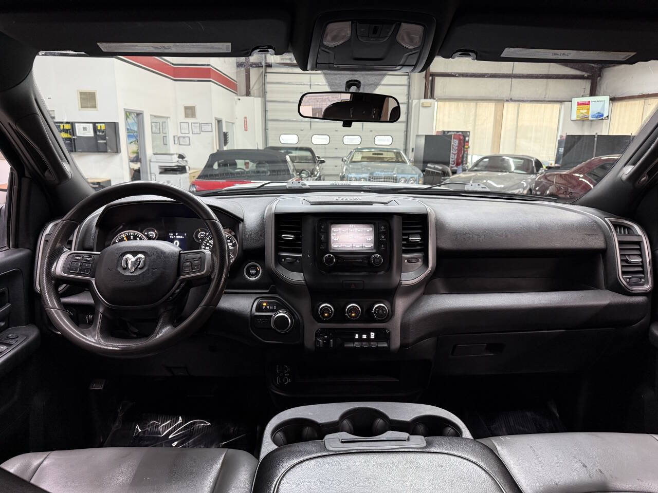 Vehicle image 19