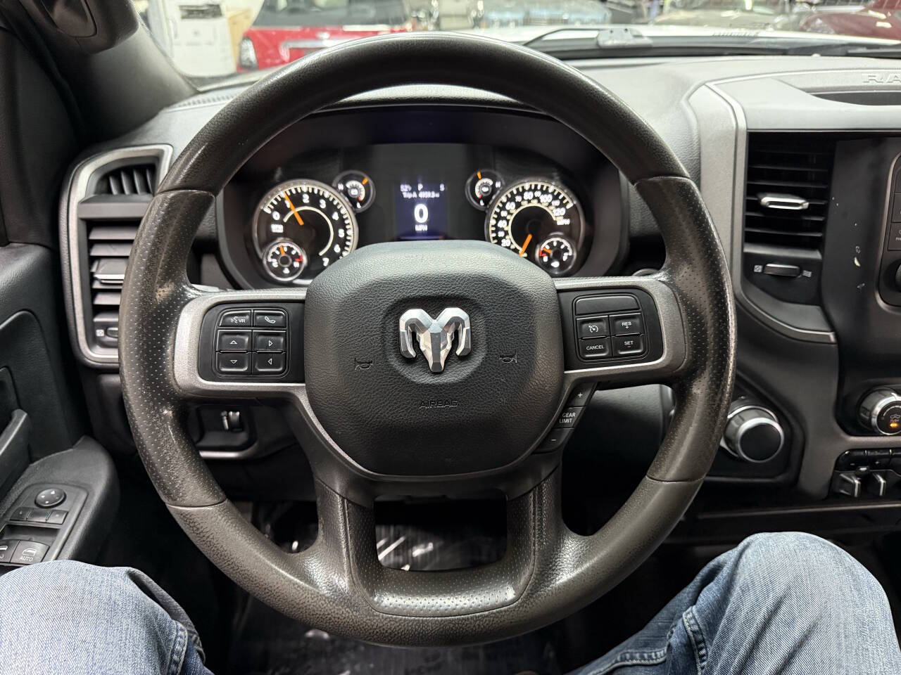 Vehicle image 21
