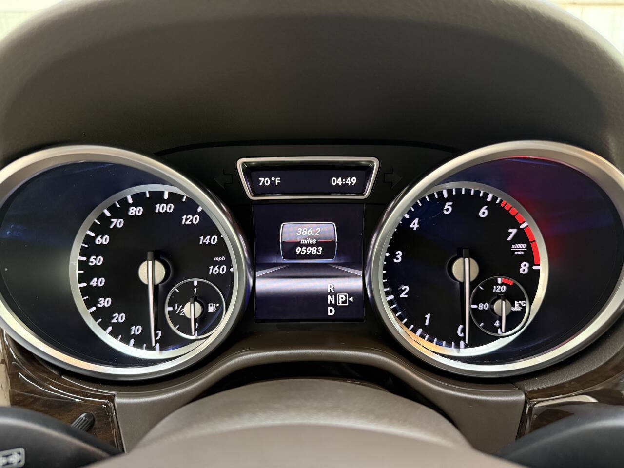 Vehicle image 25