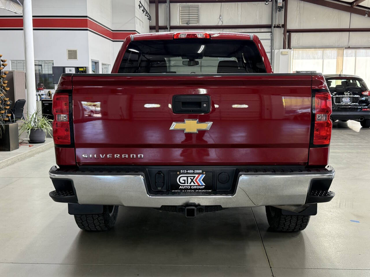 Vehicle image 5