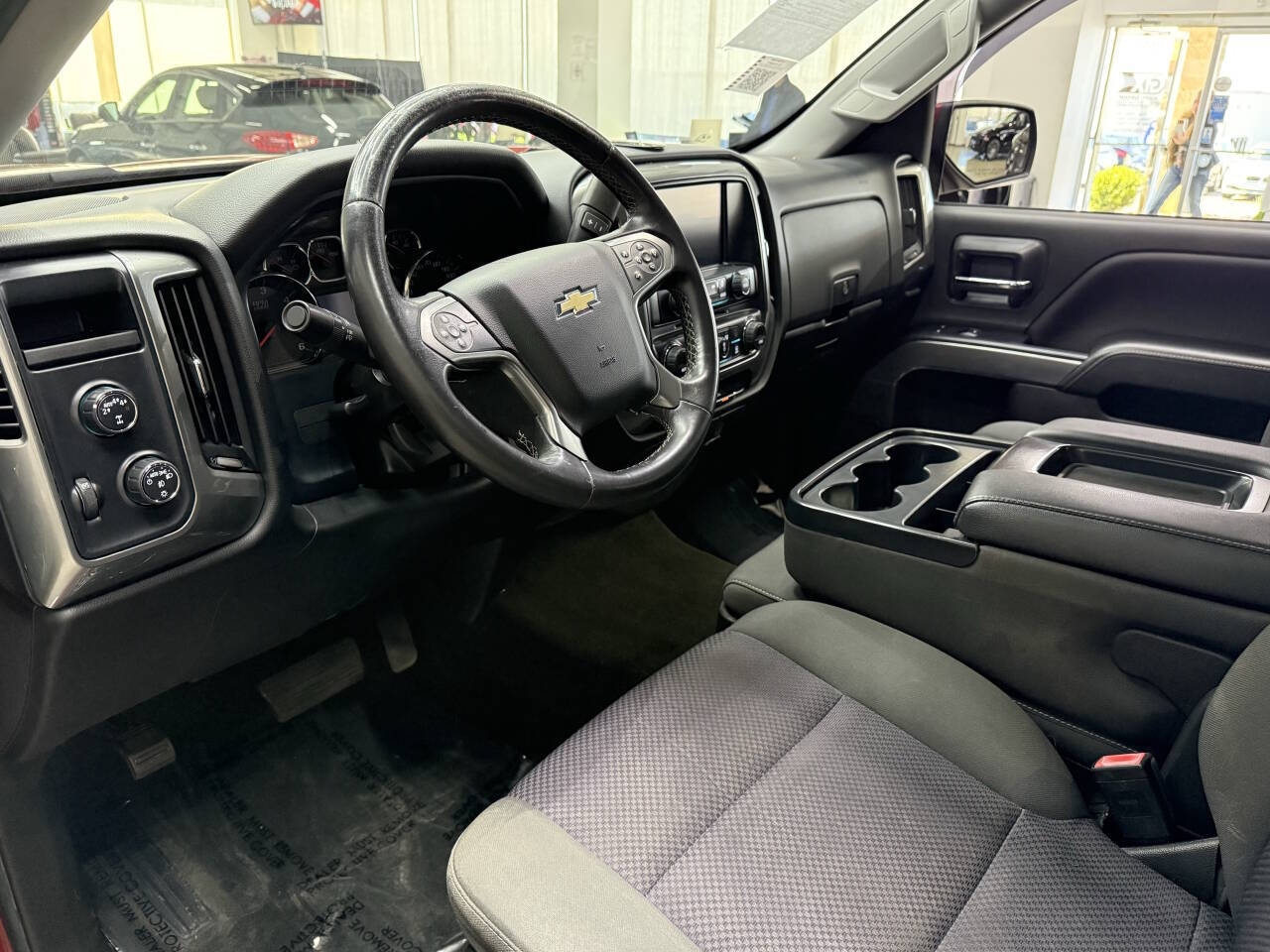 Vehicle image 18