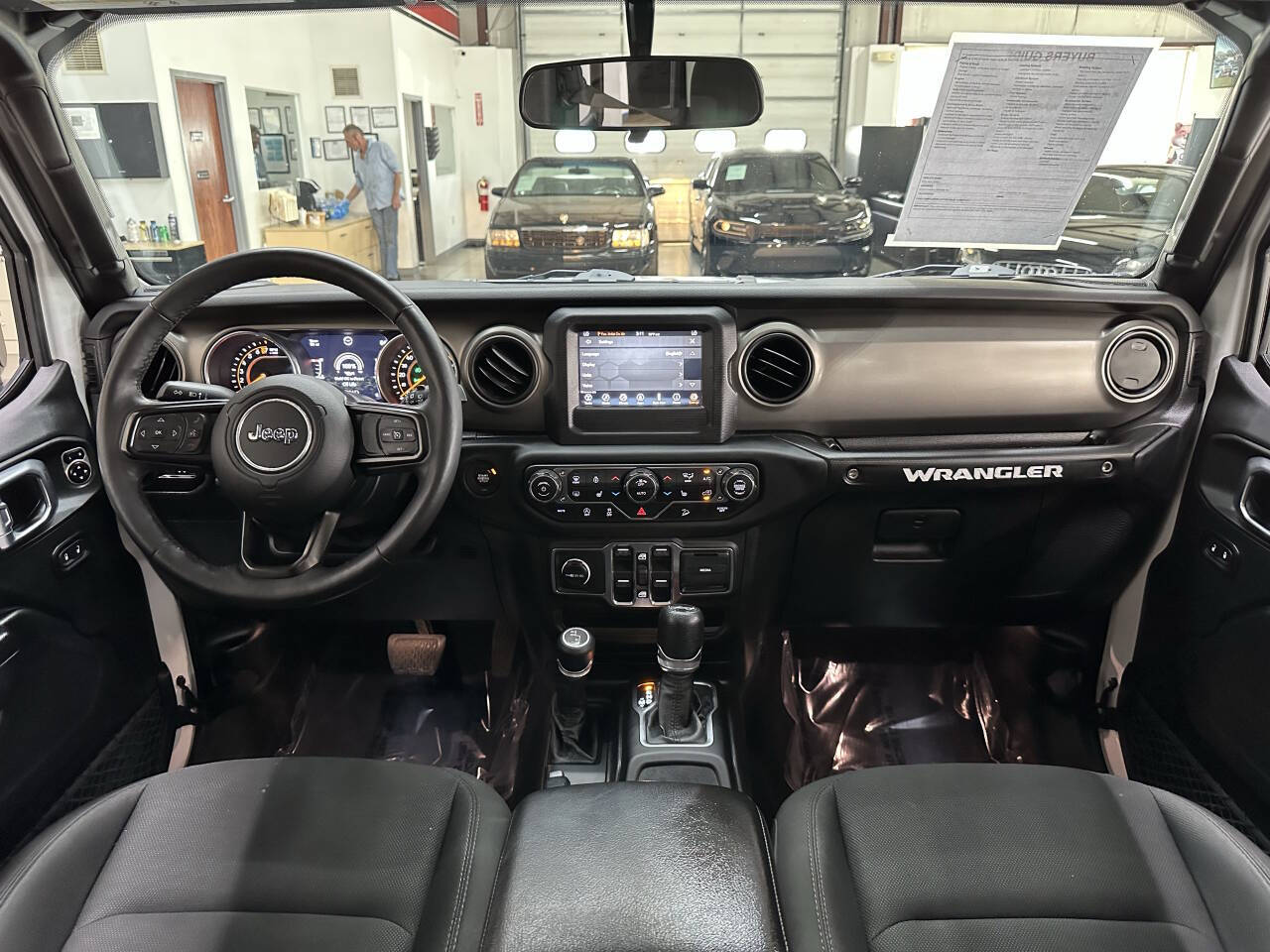 Vehicle image 17