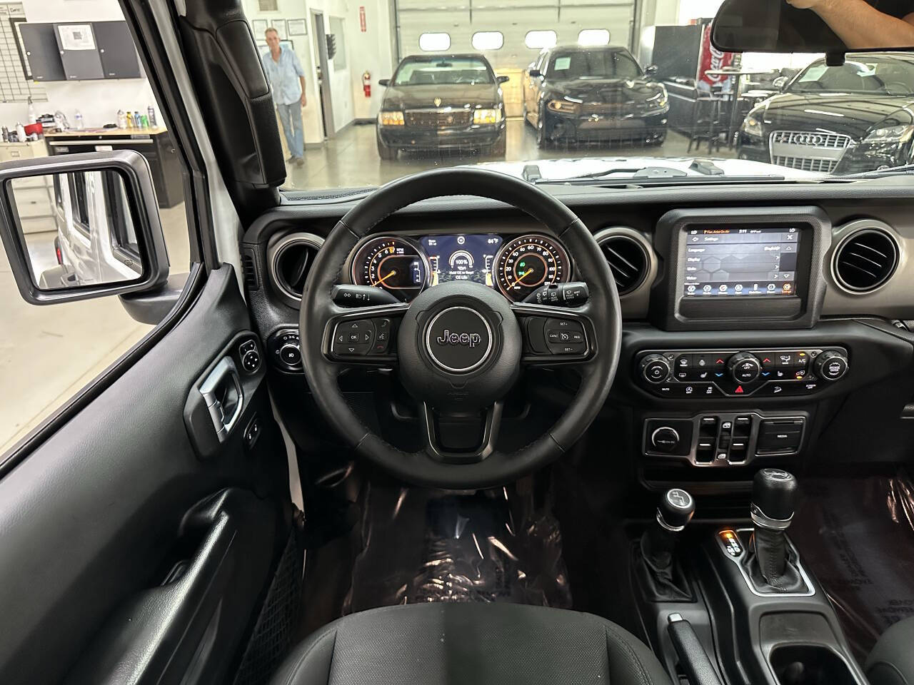Vehicle image 18