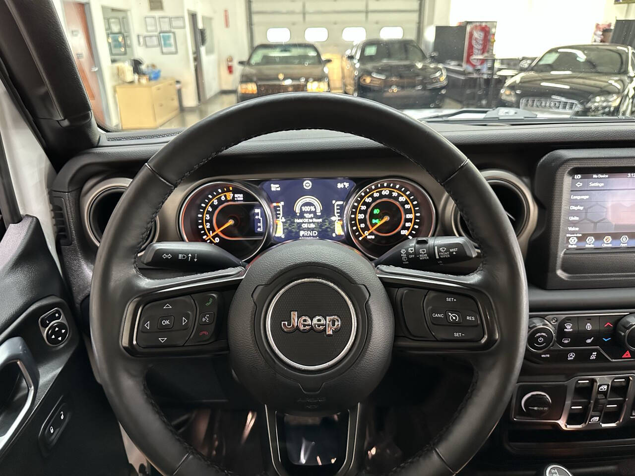 Vehicle image 19