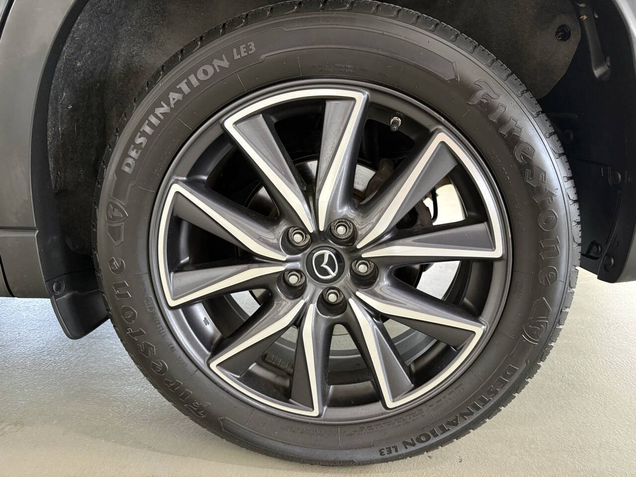 Vehicle image 30