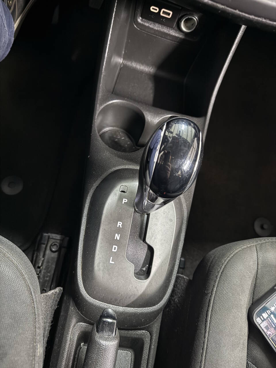 Vehicle image 24