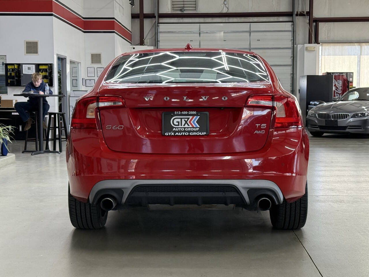 Vehicle image 5