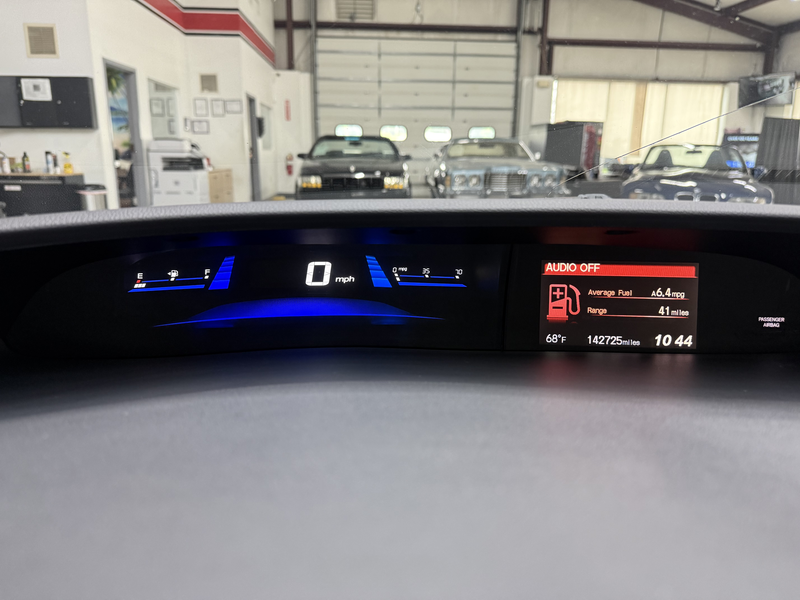 Vehicle image 25