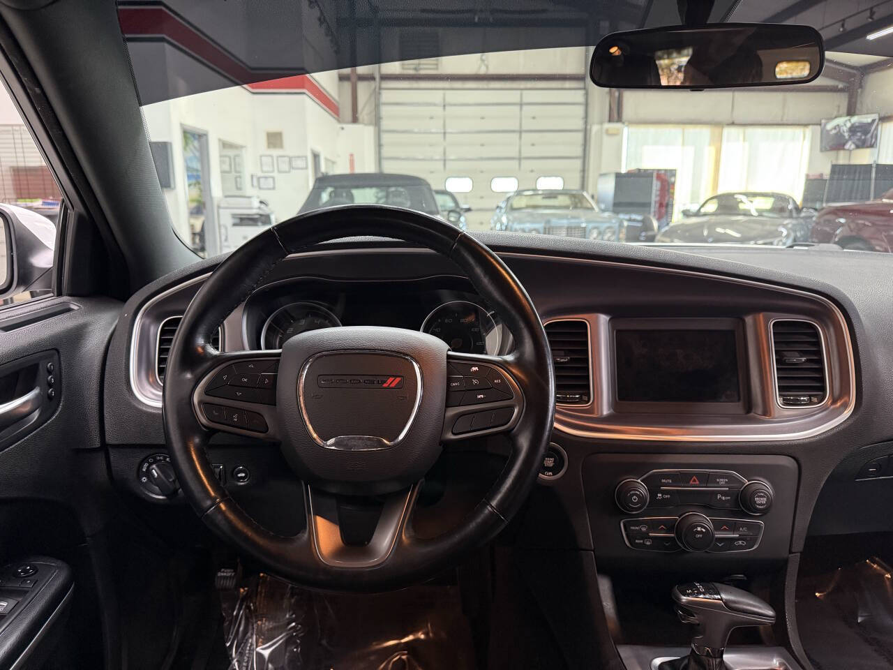 Vehicle image 20