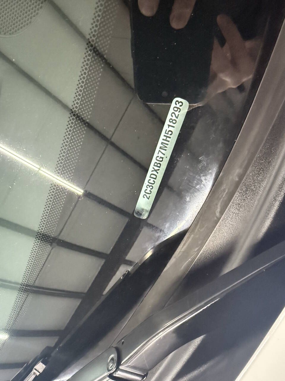 Vehicle image 32