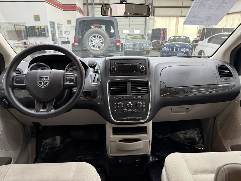 Vehicle image 18