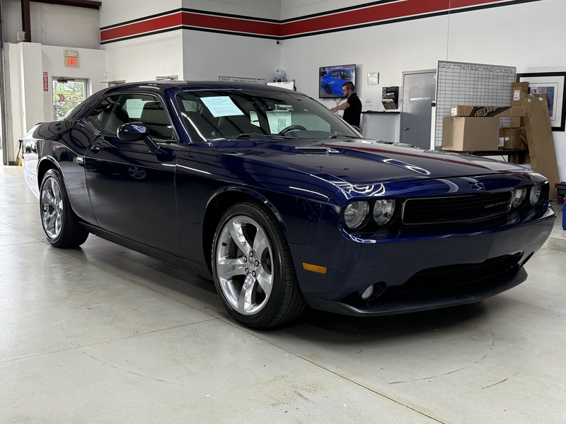 Vehicle image 0