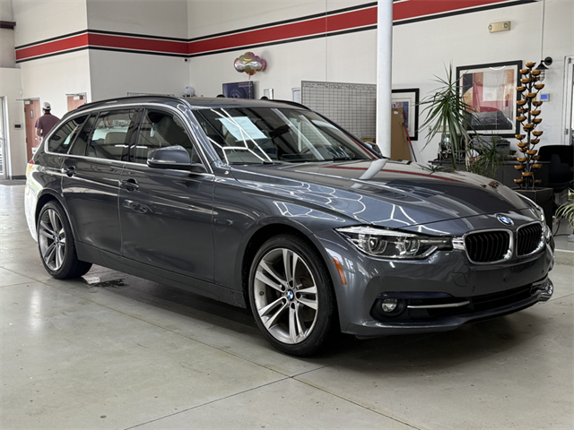 2017 BMW 330