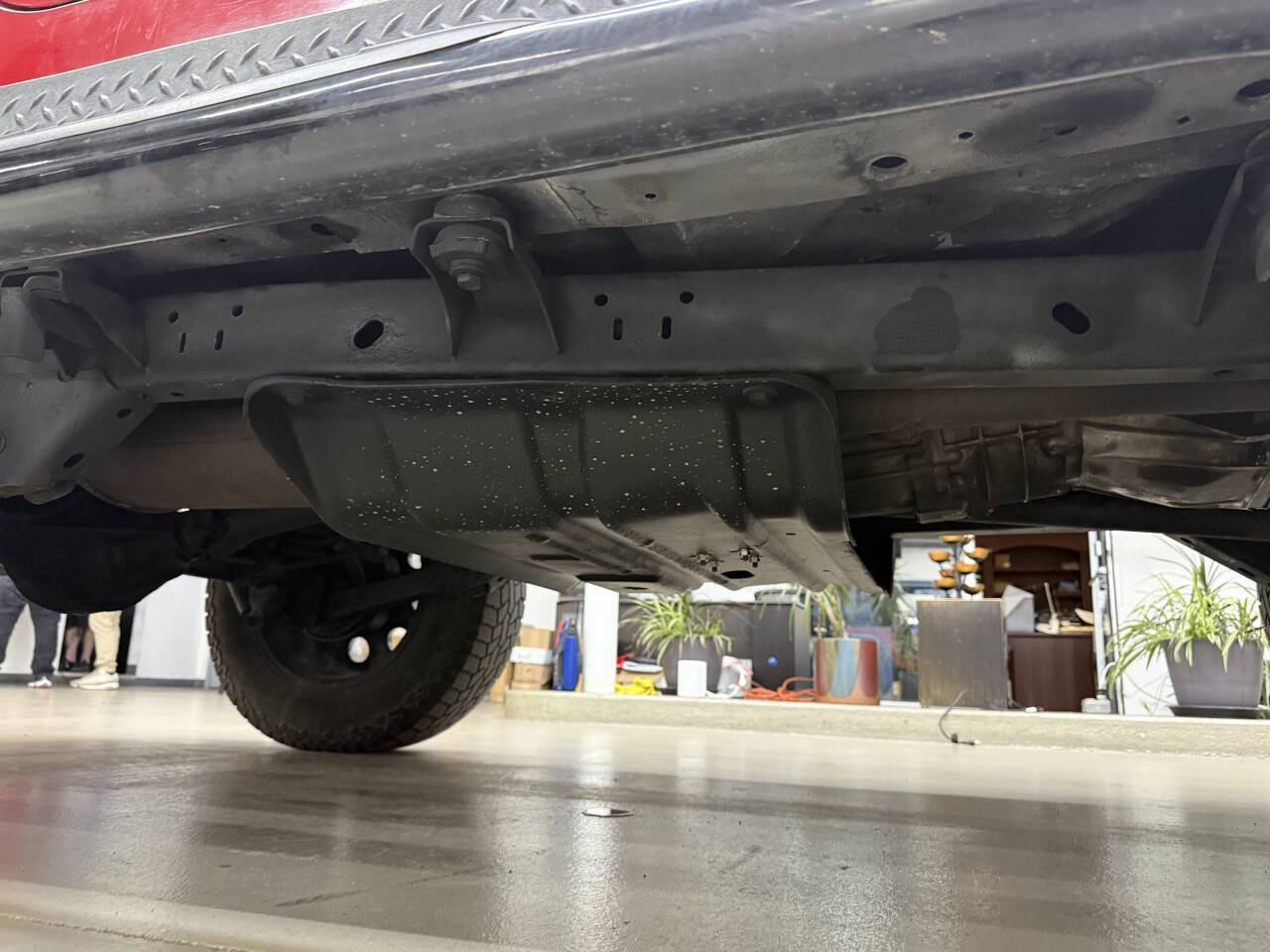 Vehicle image 15