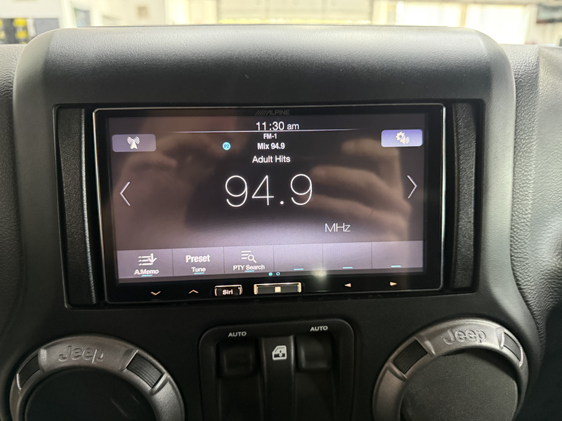 Vehicle image 21