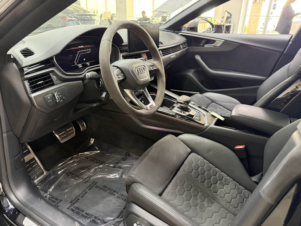 Vehicle image 18