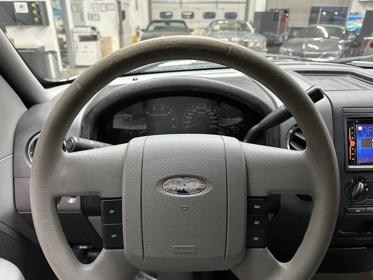 Vehicle image 19
