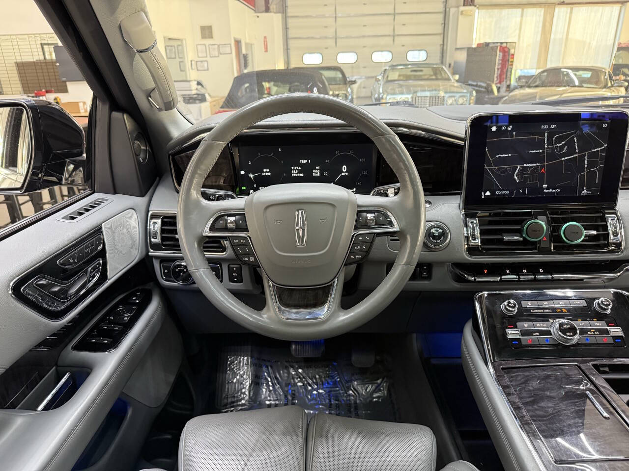 Vehicle image 22